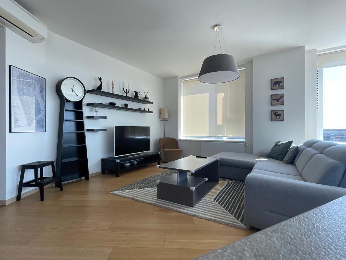 Sag Panorama Apartment 3 Rooms 19Th Floor Great View Free Parking ブラチスラヴァ エクステリア 写真