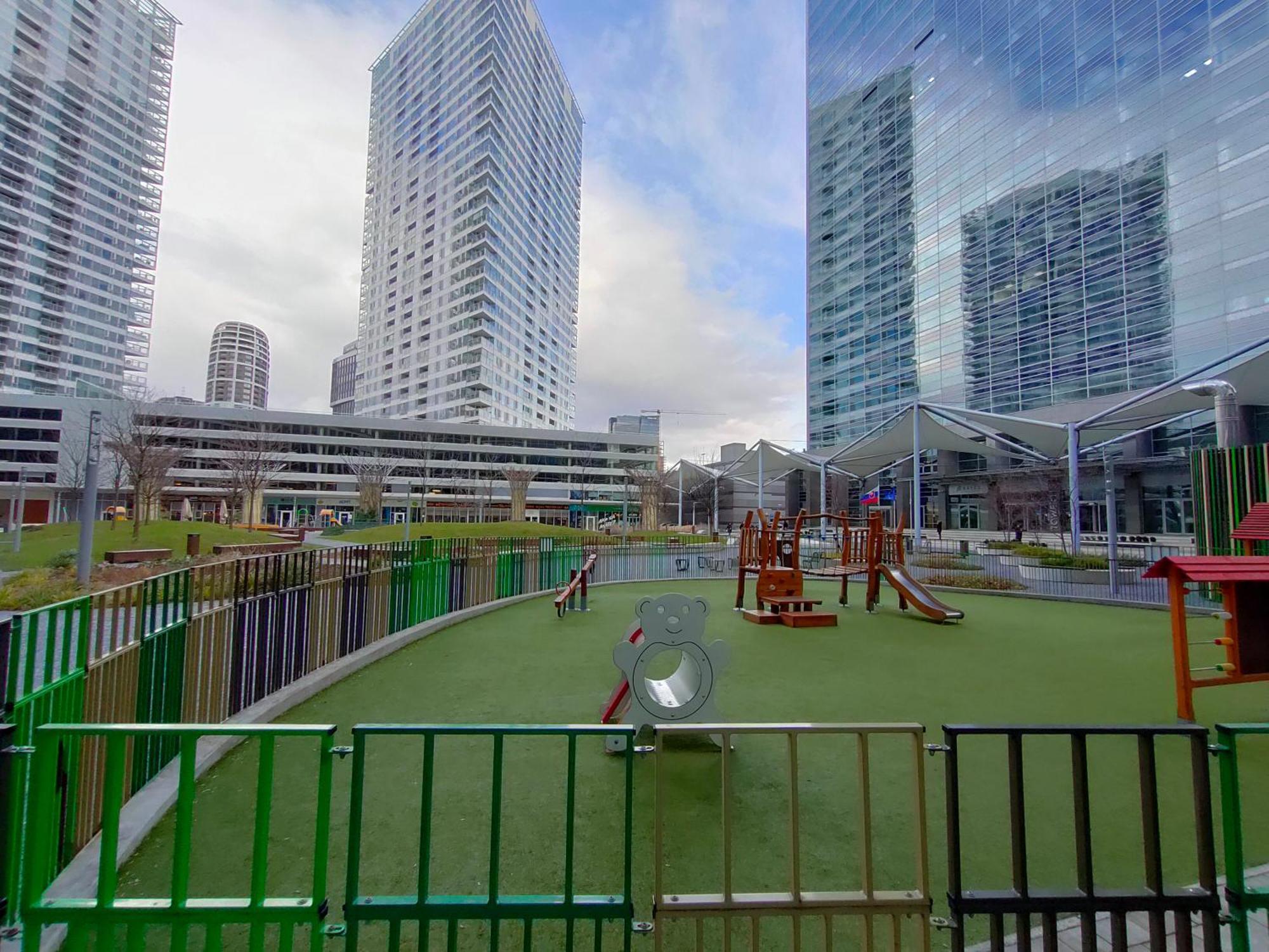 Sag Panorama Apartment 3 Rooms 19Th Floor Great View Free Parking ブラチスラヴァ エクステリア 写真